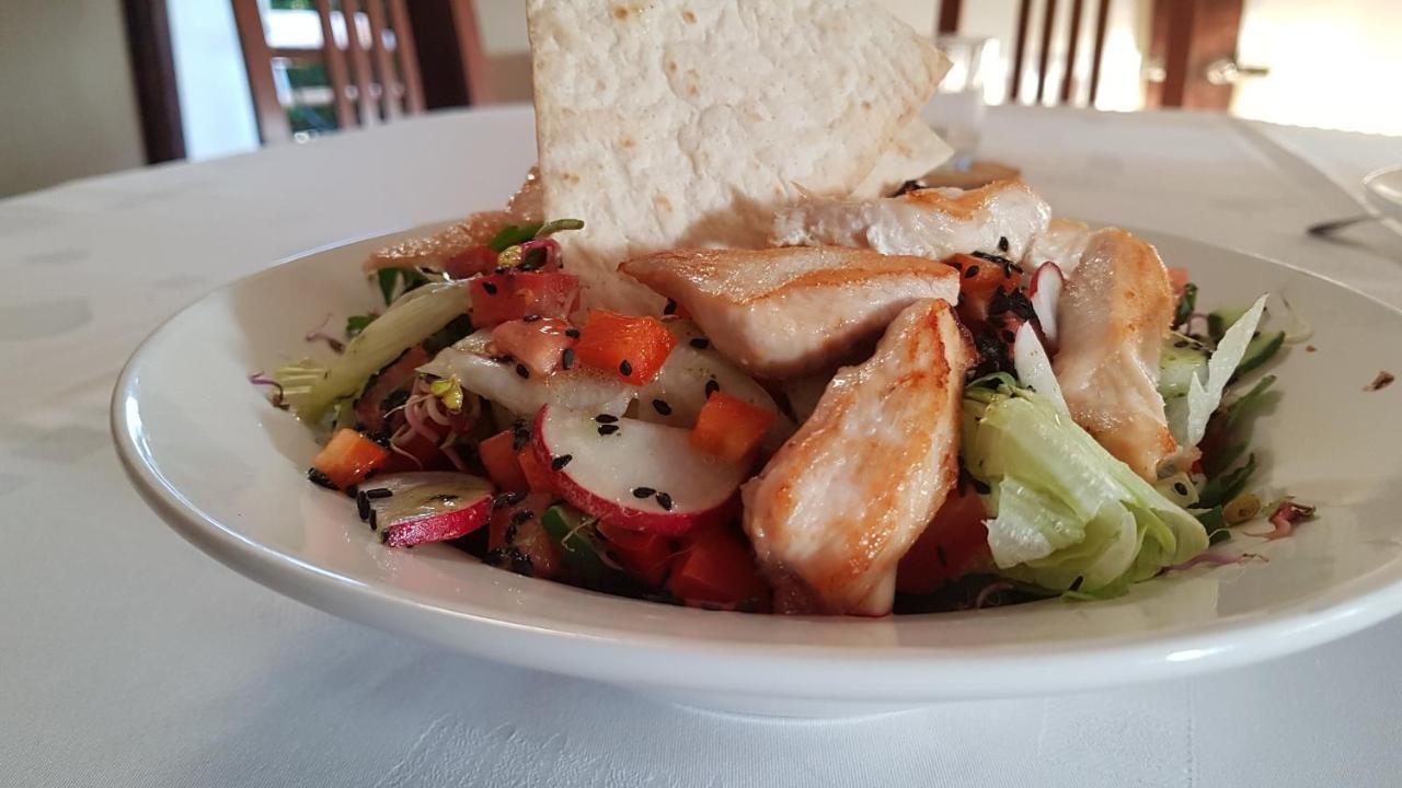 Folwark Tumiany Pokoje & Restauracja Dış mekan fotoğraf